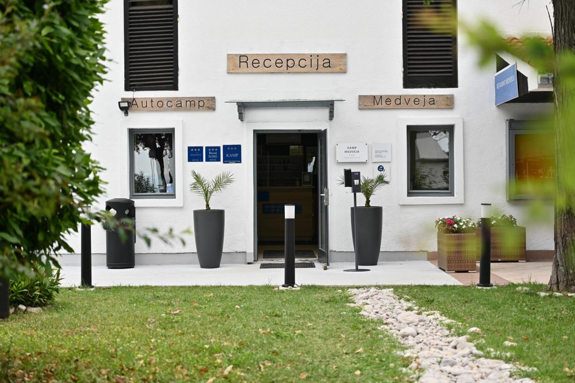 Holiday Resort Medveja Exterior photo