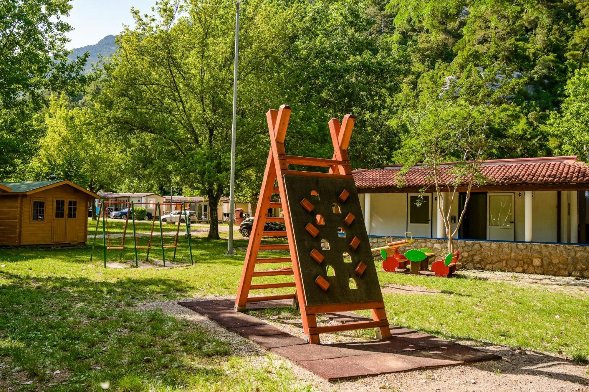 Holiday Resort Medveja Exterior photo
